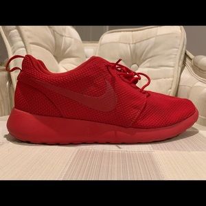Men’s Nike Roche Sneakers